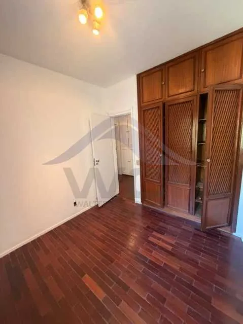 3-bedroom apartment with a bathtub — photo 12