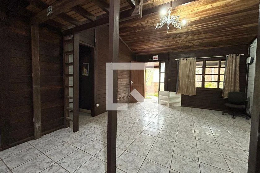 Balcony with a grill in a 3-bedroom house, 100 m² — photo 13