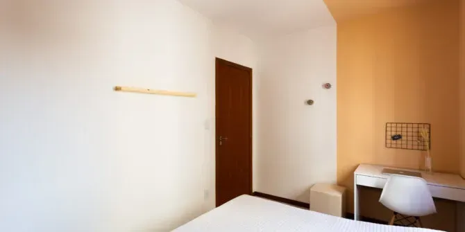 Home office in a one-bedroom apartment — photo 10