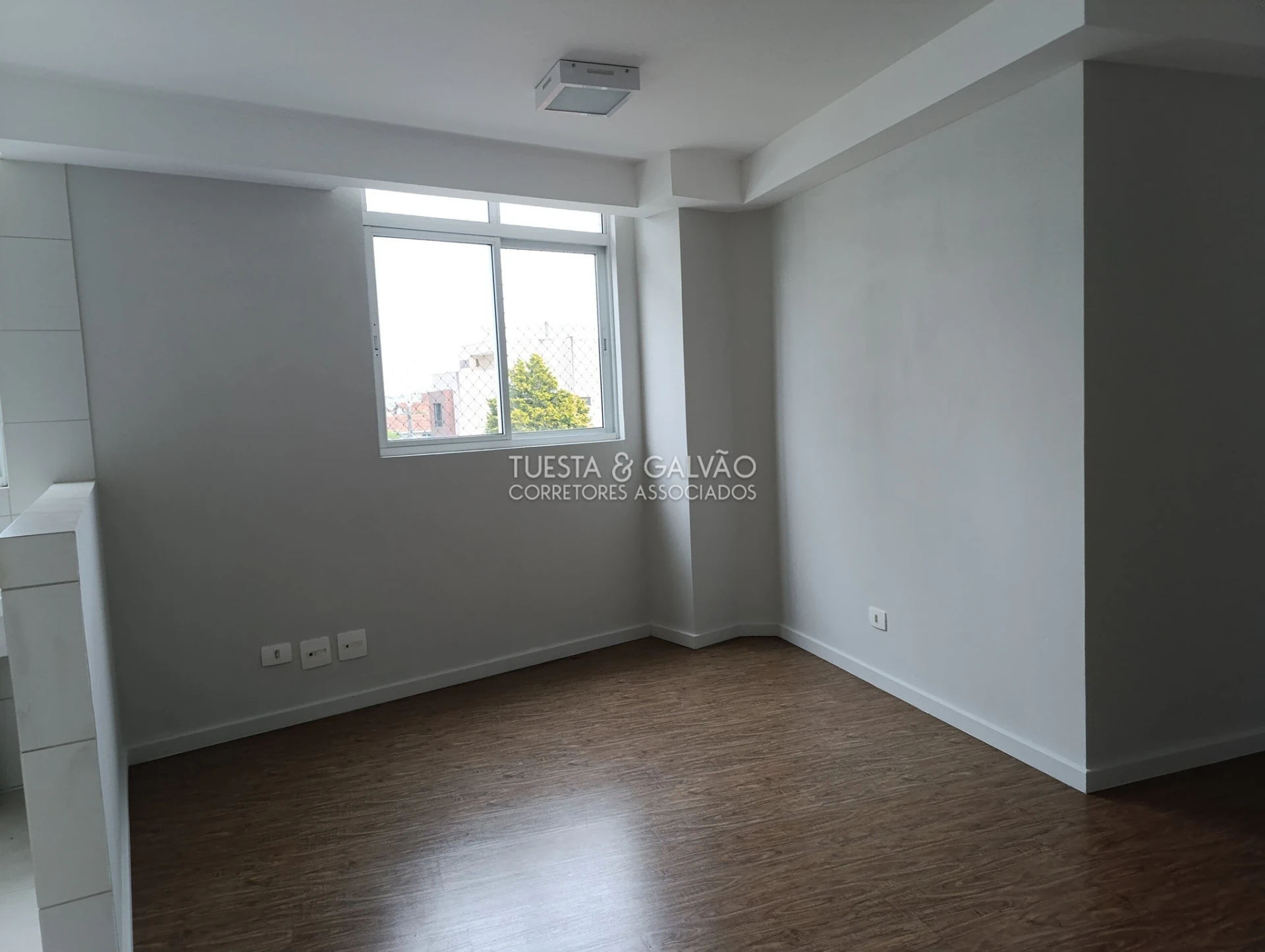 2-bedroom apartment with a separate closed kitchen 90 m² — photo 2