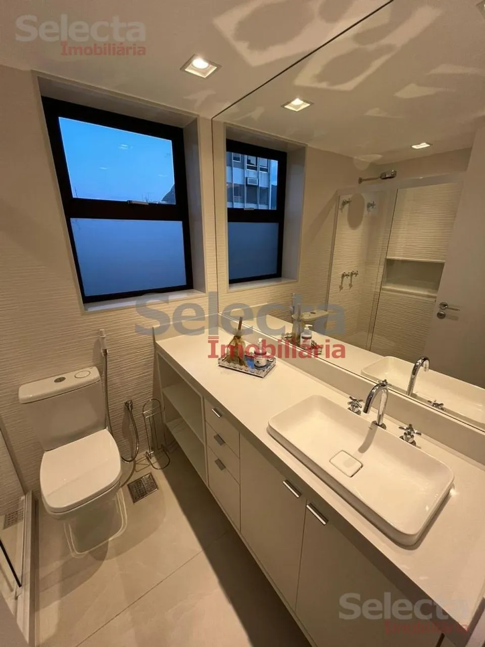 Furnished apartment with 2 bedrooms and 2 bathrooms — photo 19