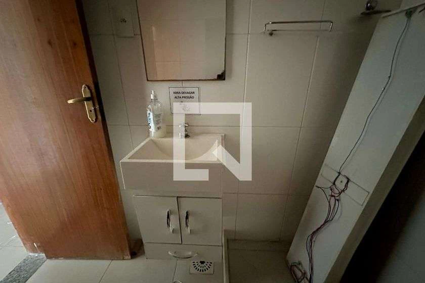 Apartamento sem mobília com 1 quarto e cozinha compacta — photo 6