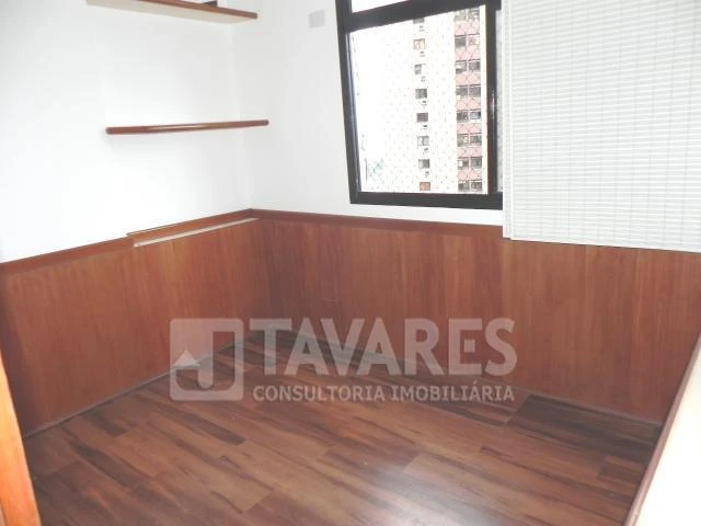 3-bedroom apartment with a home office — photo 9