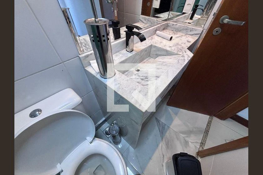 Top-floor apartment with 198 m², 4 bedrooms and 3 parking — photo 39