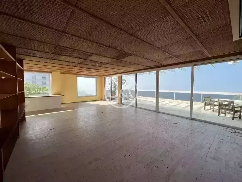 Water view in a 4-bedroom apartment, 838 m² — photo 16