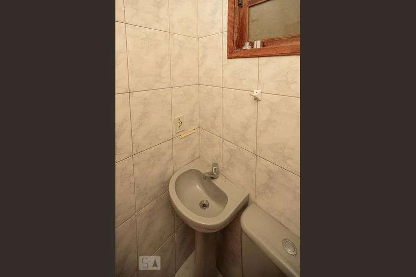 Unfurnished studio rental with 1 bedroom and 35 m² — photo 18