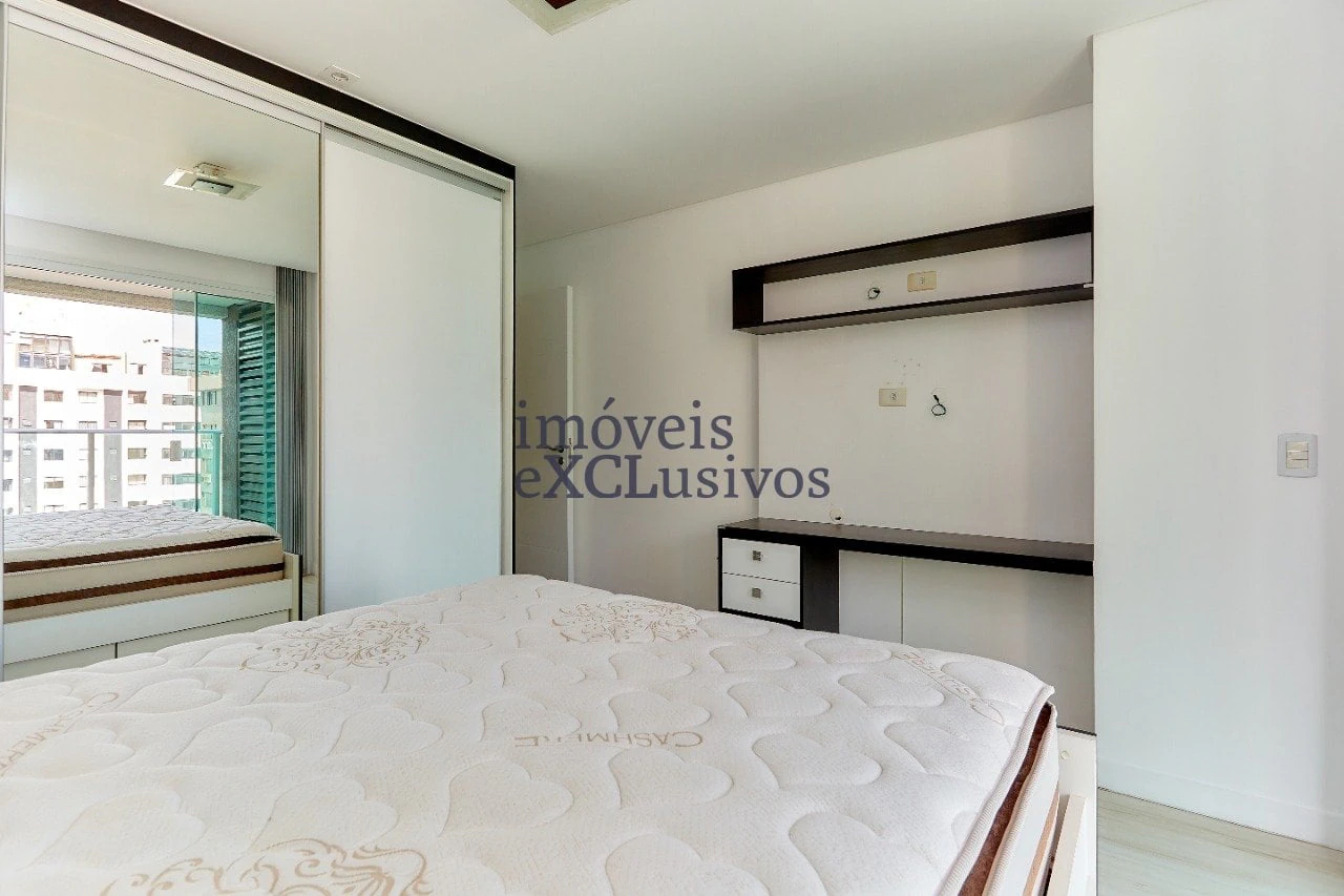 One-bedroom apartment with a private pool in Curitiba — photo 9