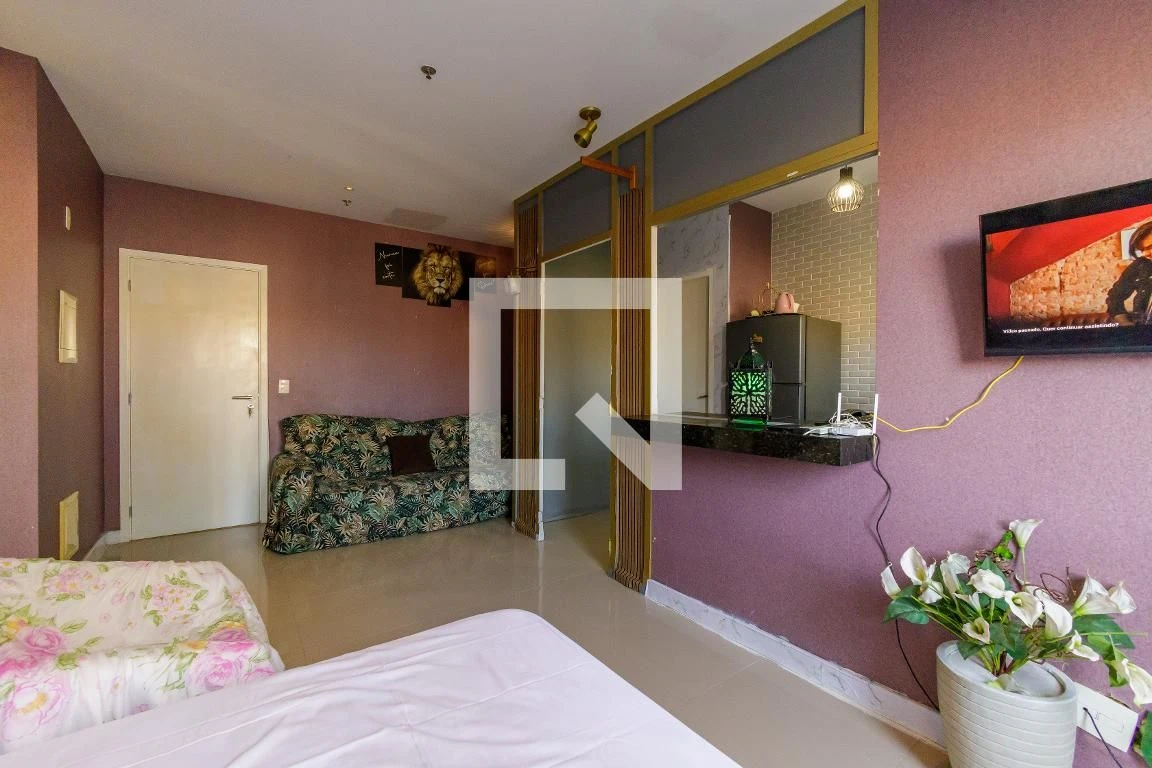 Furnished apartment with 2 bedrooms, 1 en-suite and balcony — photo 20