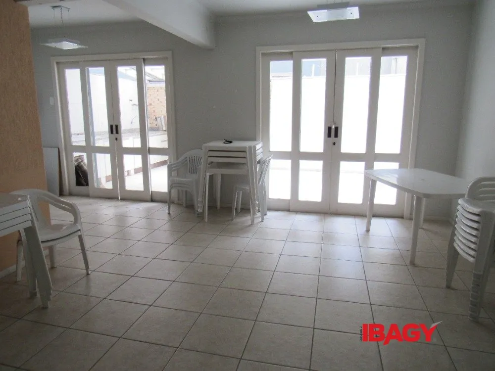 Apartamento de 1 dormitório com área de serviço e 35 m² — photo 20