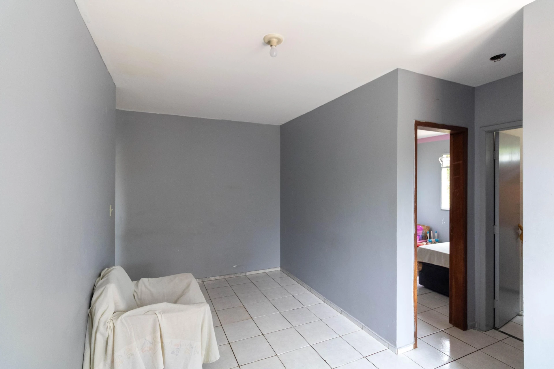 2-bedroom apartment in a building with a gym — photo 15