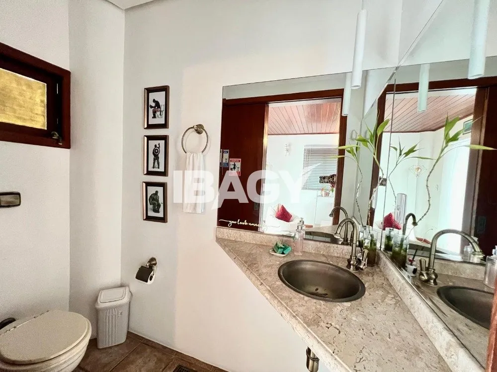 Furnished house with 3 bedrooms and open-plan kitchen