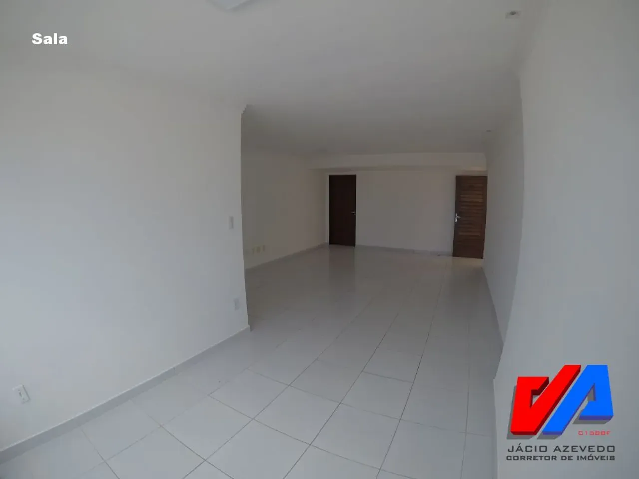 3-bedroom apartment in a building with a gym — photo 9