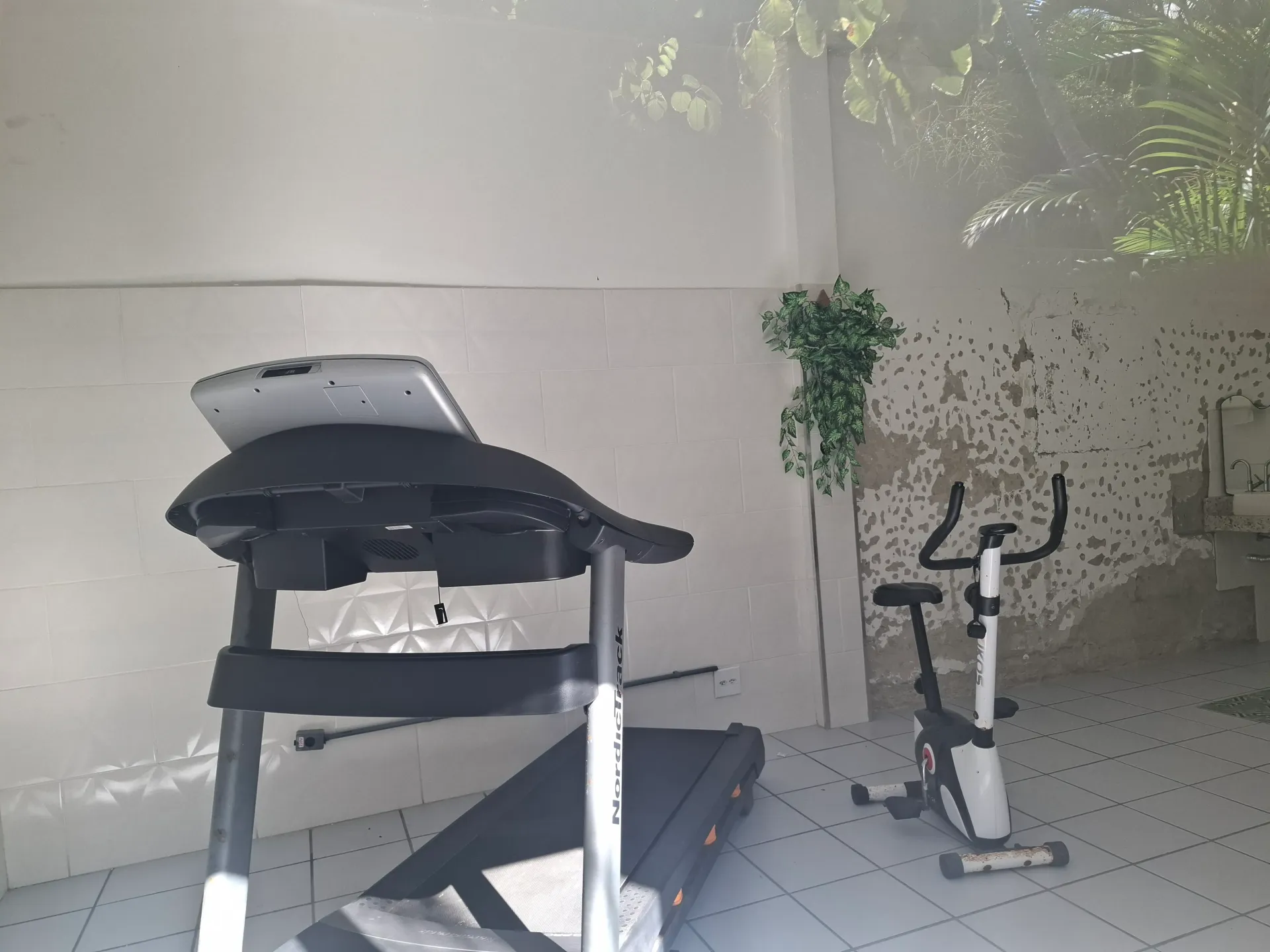 58 m² apartment with 3 bedrooms and 1 parking spot — photo 29