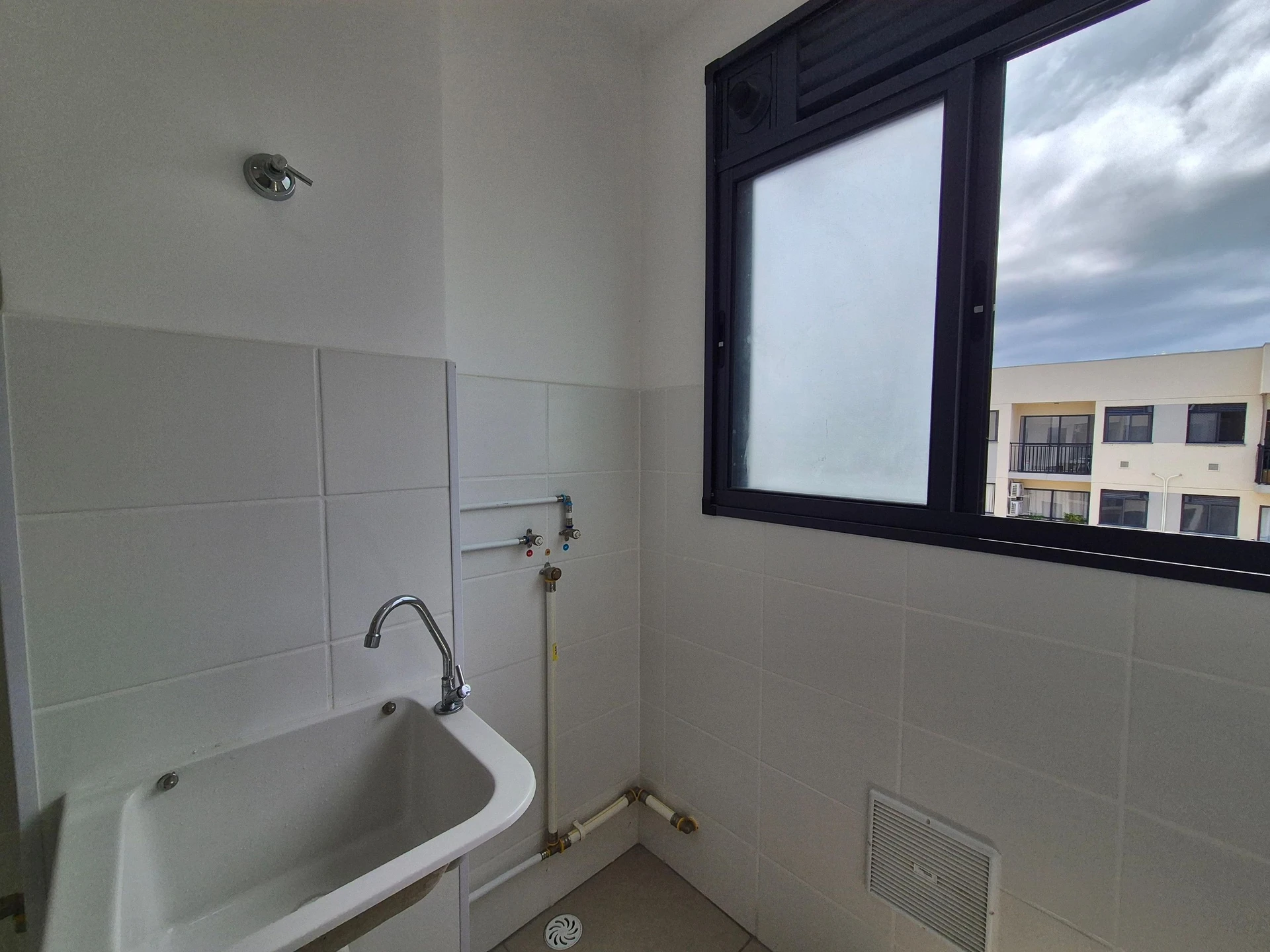 Apartamento de 2 quartos em condomínio com academia — photo 13