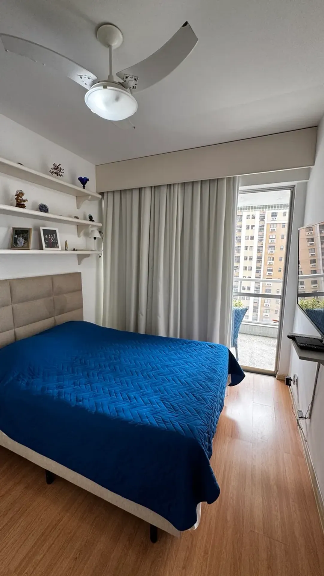 Furnished apartment, 88 m², with a glass-enclosed balcony — photo 17