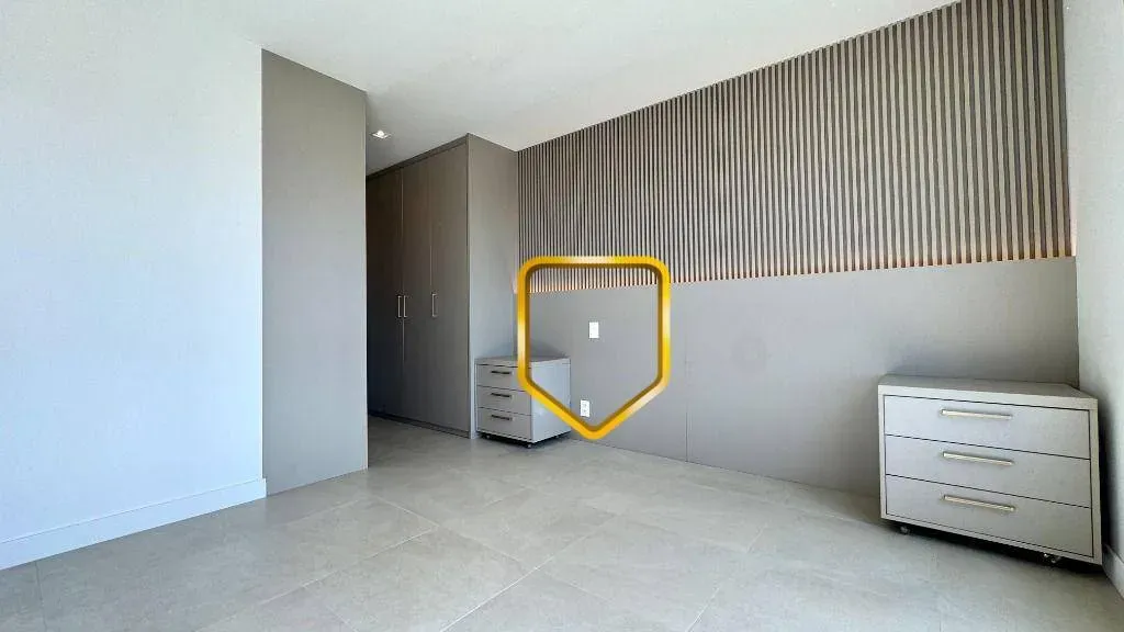 4-bedroom apartment with 156 m² and 2 en-suite baths — photo 17