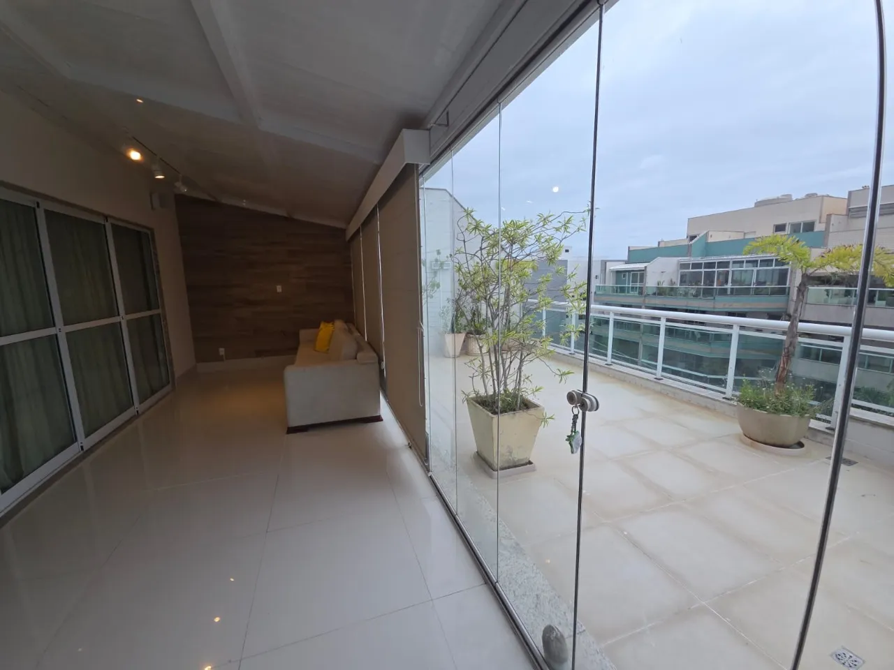 Furnished apartment, 316 m², with a walk-in closet — photo 5