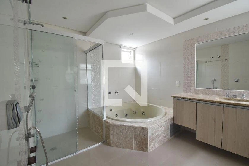 Ванна та 4 спальні: квартира 284 м² — photo 13