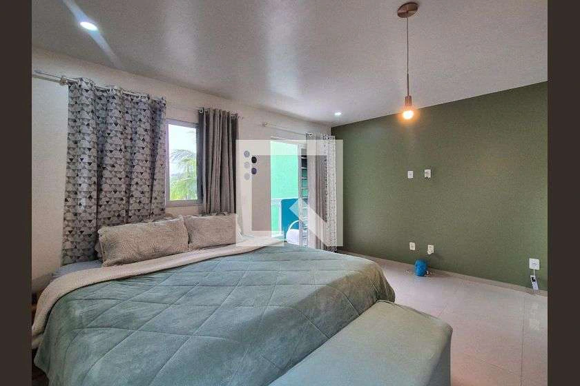 Condominium house with 4 bedrooms and a gas stove — photo 3