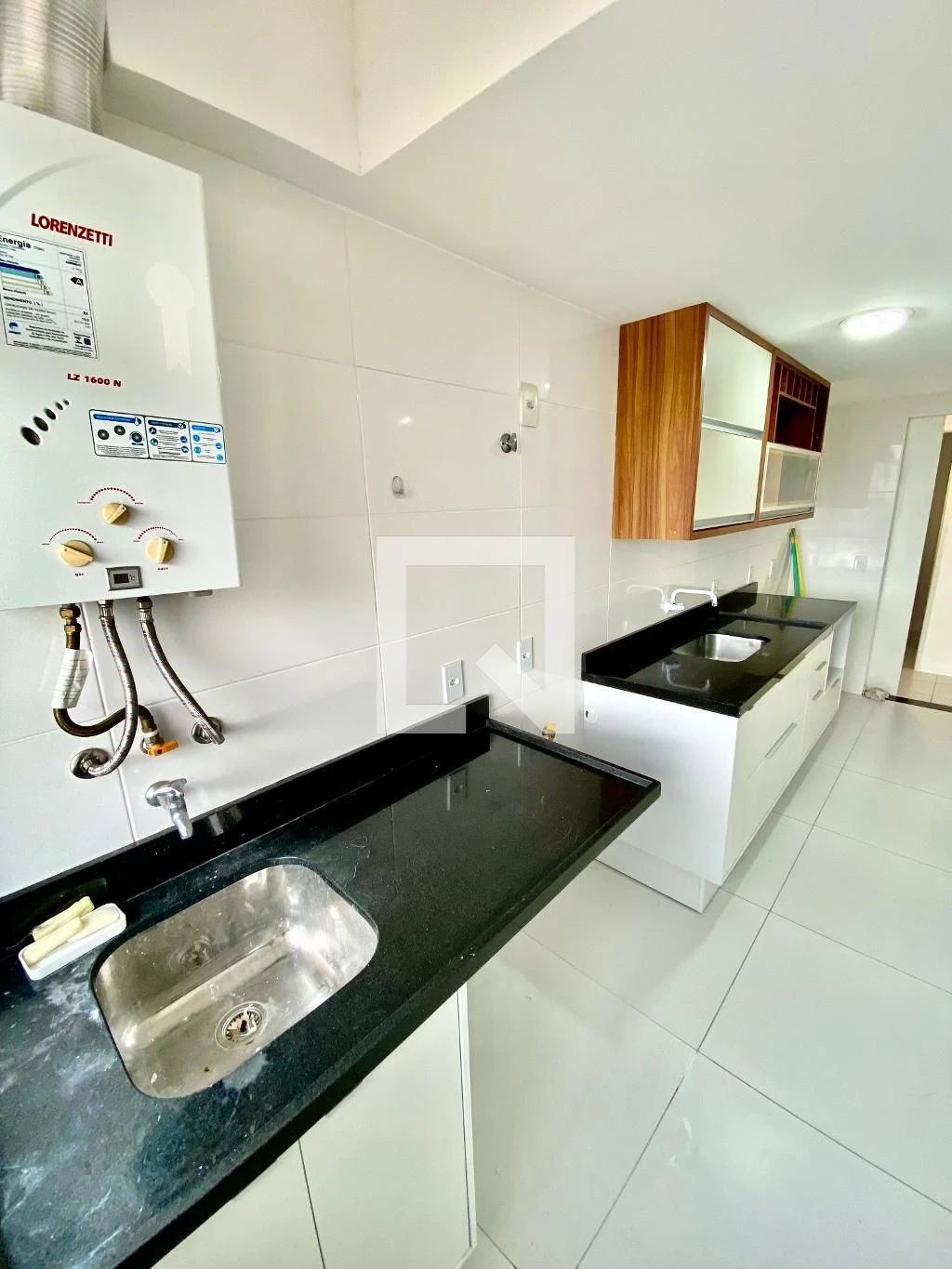 Apartamento de 2 quartos em condomínio com piscina — photo 32