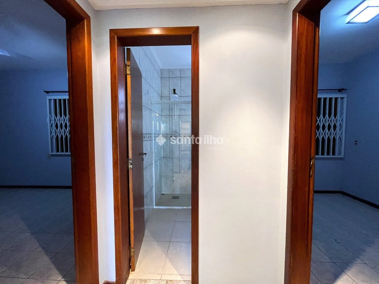 200 m² house with a private BBQ and a grill on the balcony — photo 5