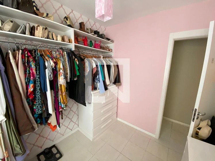 2-bedroom apartment with a walk-in closet in Rio de Janeiro — photo 22