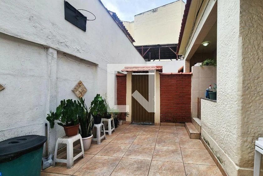 Furnished house, 140 m², with a bathtub — photo 43