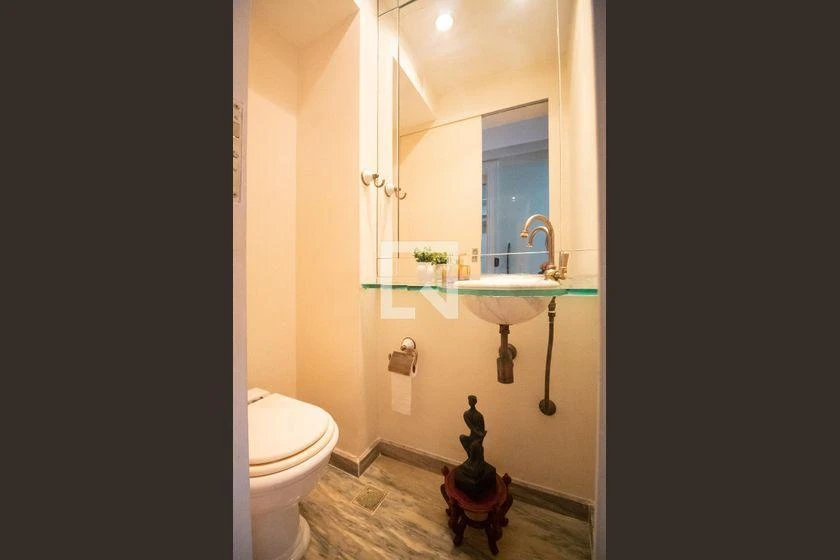 Penthouse for rent with 4 bedrooms and 210 m² — photo 41
