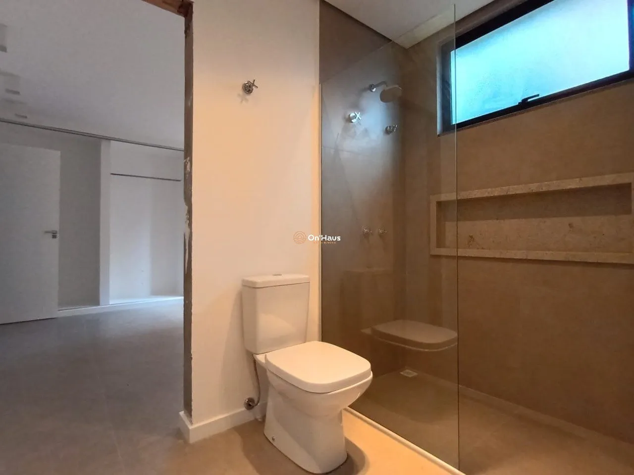 Rental house with 6 en-suite bedrooms and 513 m² — photo 30