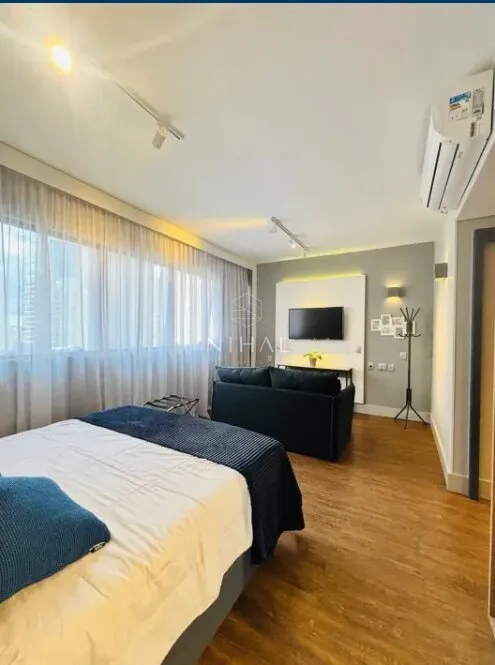 Furnished 1-bedroom apartment with compact kitchenette — photo 3