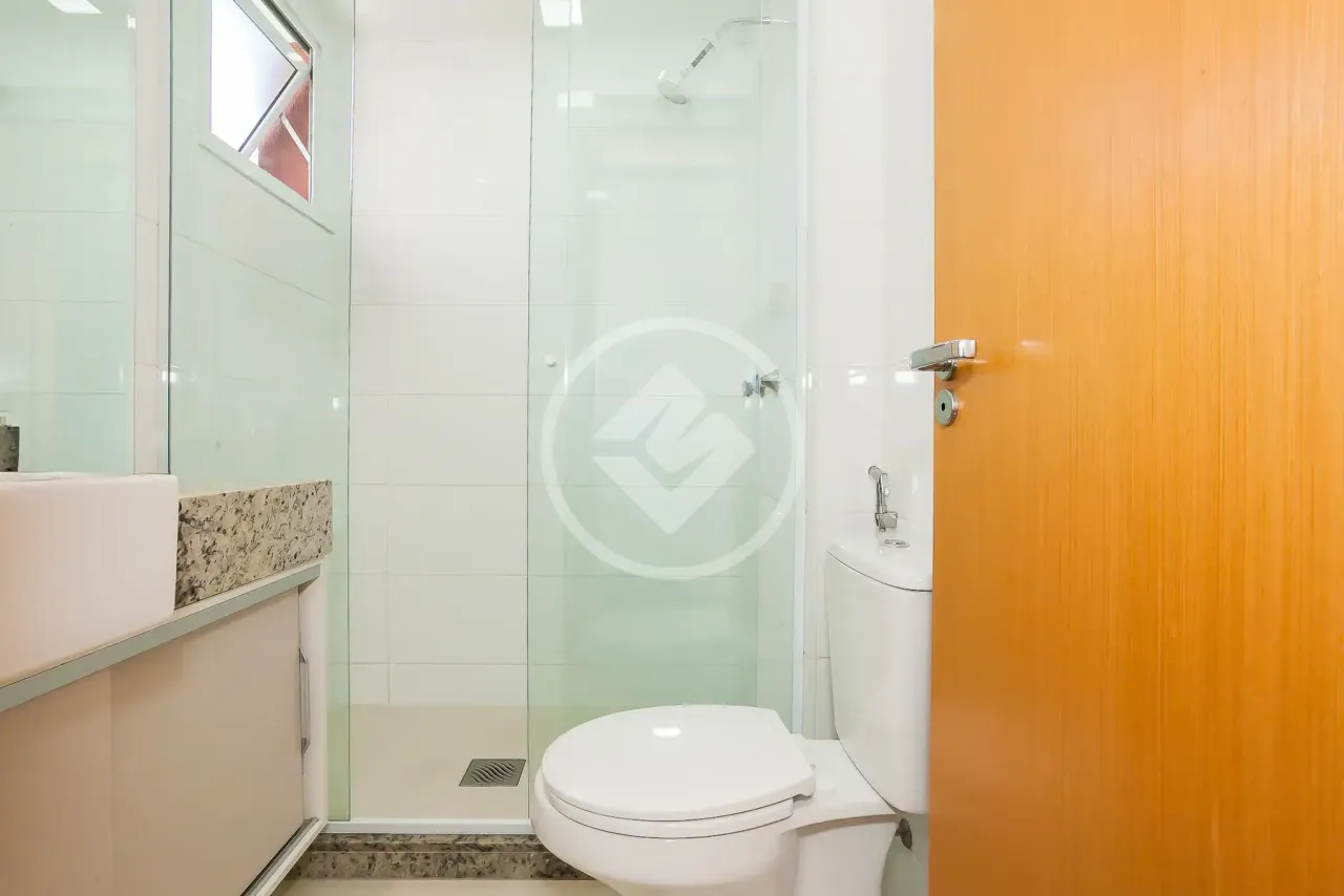 Furnished 3-bedroom apartment with 1 en-suite — photo 14