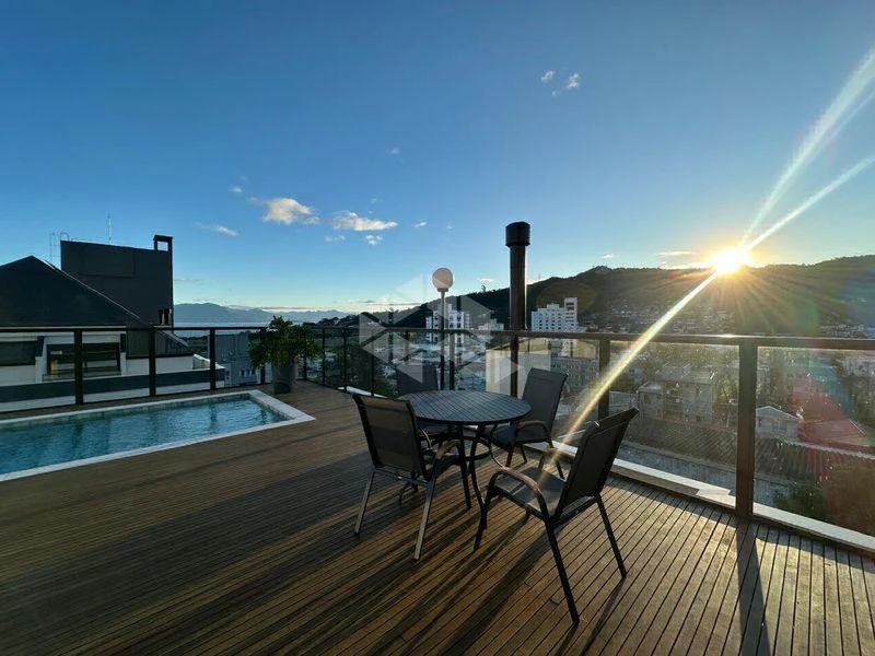 2-bedroom apartment in a building with a pool — photo 4