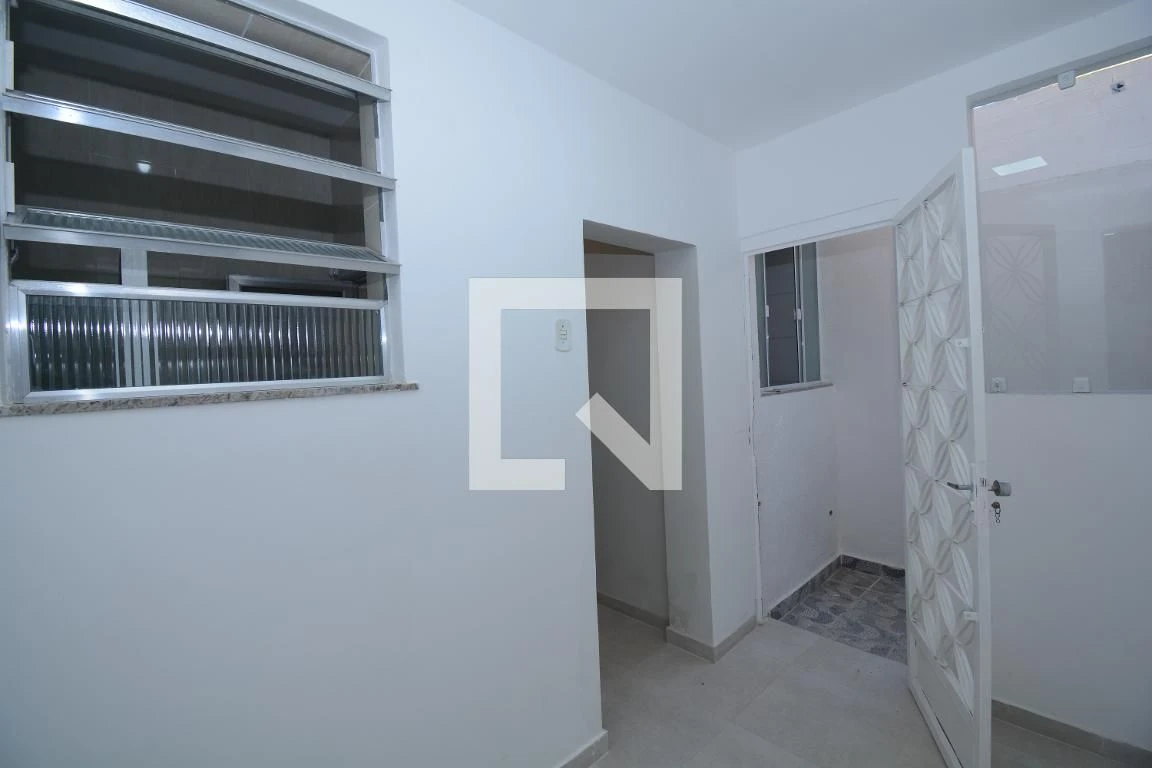 Casa sem mobília com 2 quartos, 1 banheiro e vaga — photo 44