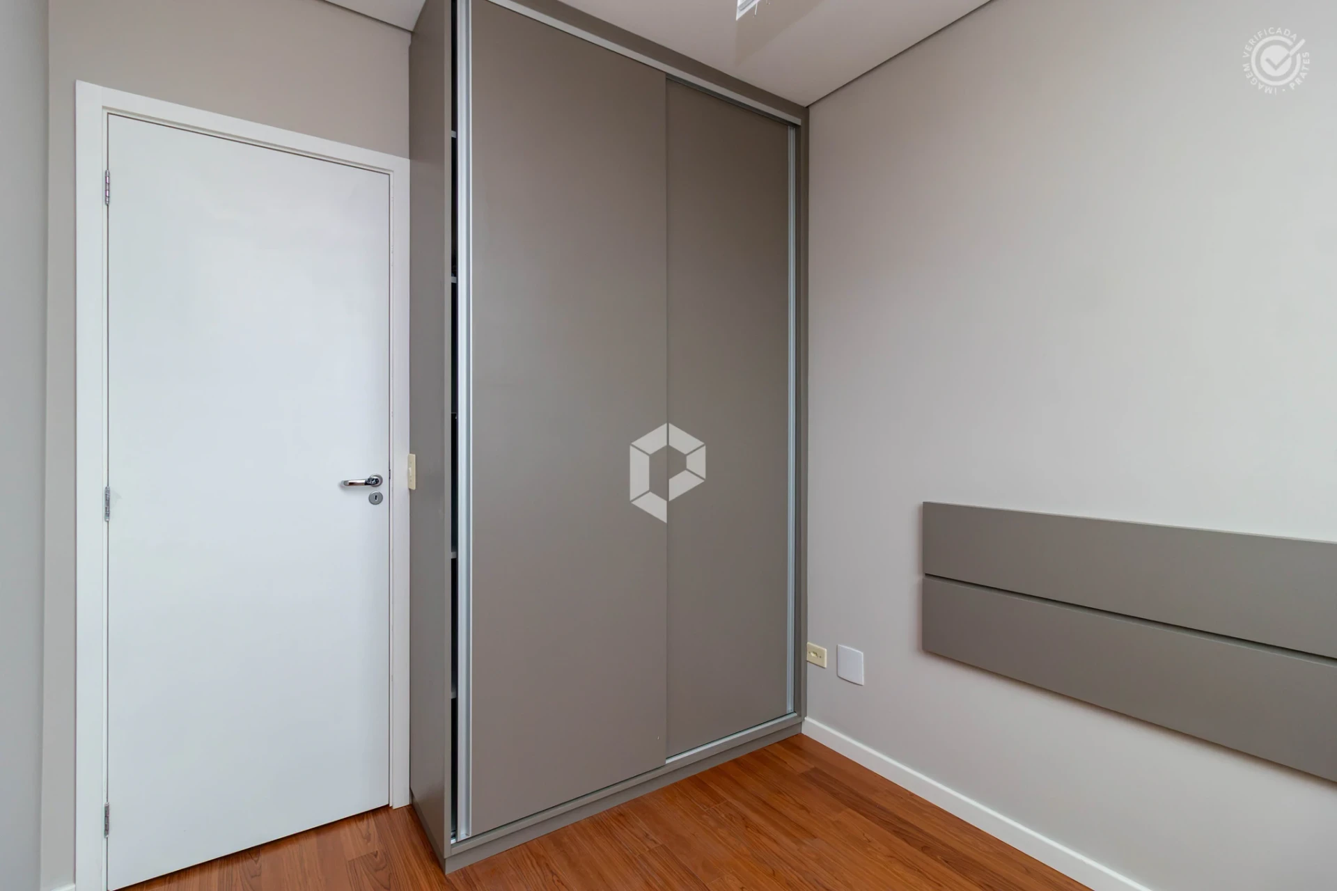One-bedroom apartment with a home office in Curitiba — photo 12