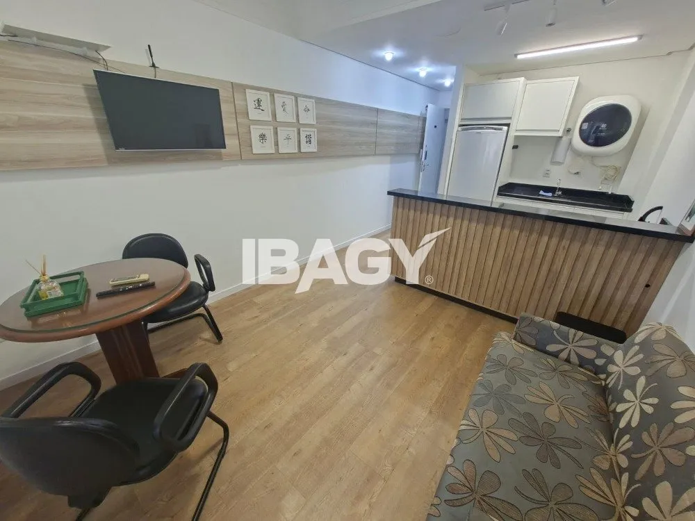 Furnished 1-bedroom apartment with 40 m² and open-plan kitchen — photo 4