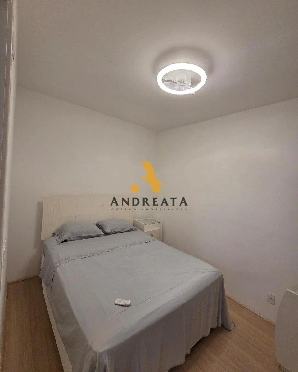 2-bedroom apartment in a building with a gym — photo 10