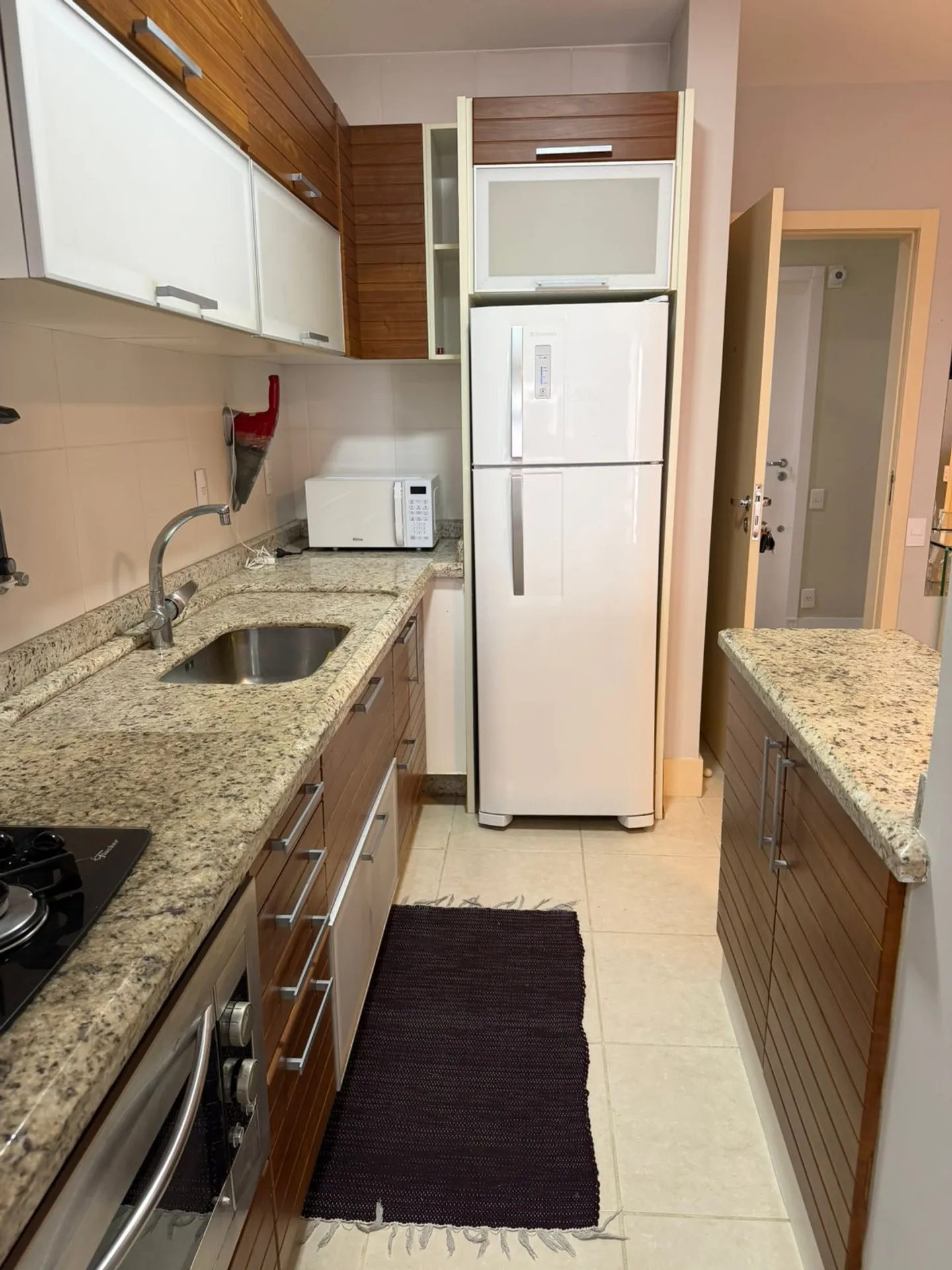 Furnished 2-bedroom apartment with suite and 114 m² — photo 23