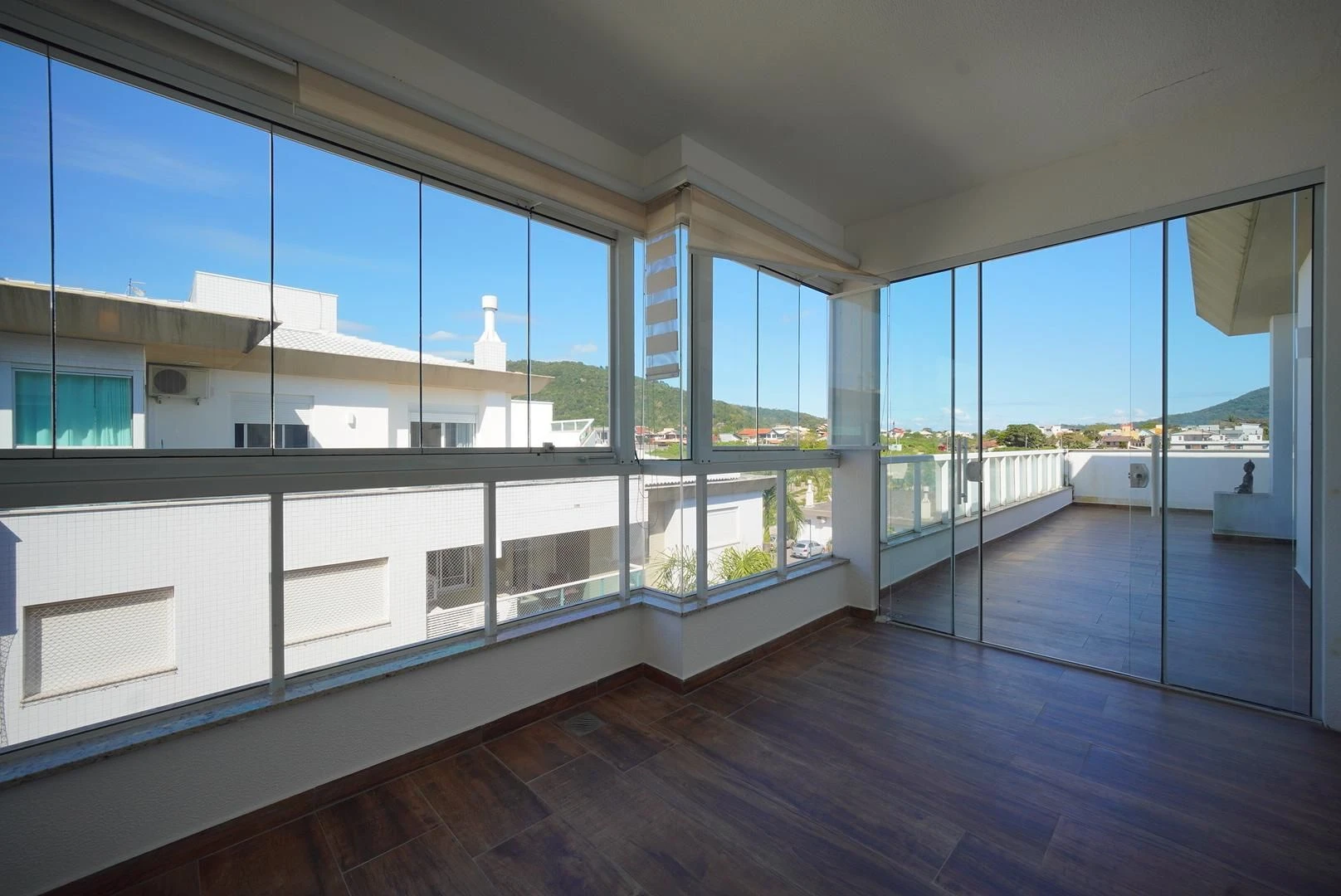 2-bedroom apartment with a private pool — photo 14