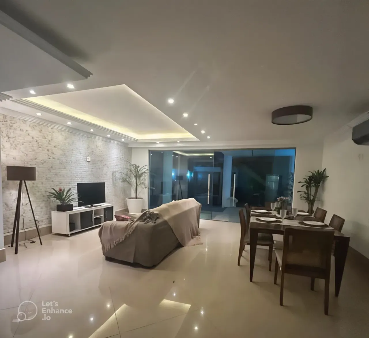 Casa mobiliada de 240 m² com 5 quartos e 5 banheiros — photo 8