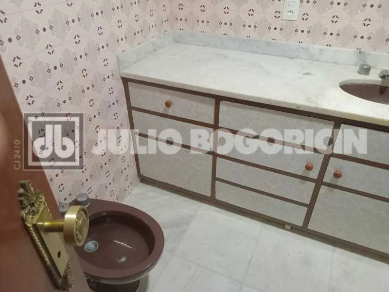 140 m² apartment on the 3rd floor with 1 en-suite — photo 12