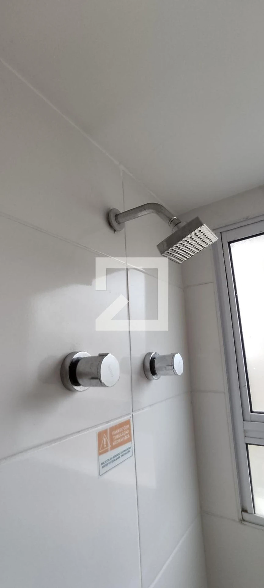 2-bedroom apartment in a building with a pool — photo 2