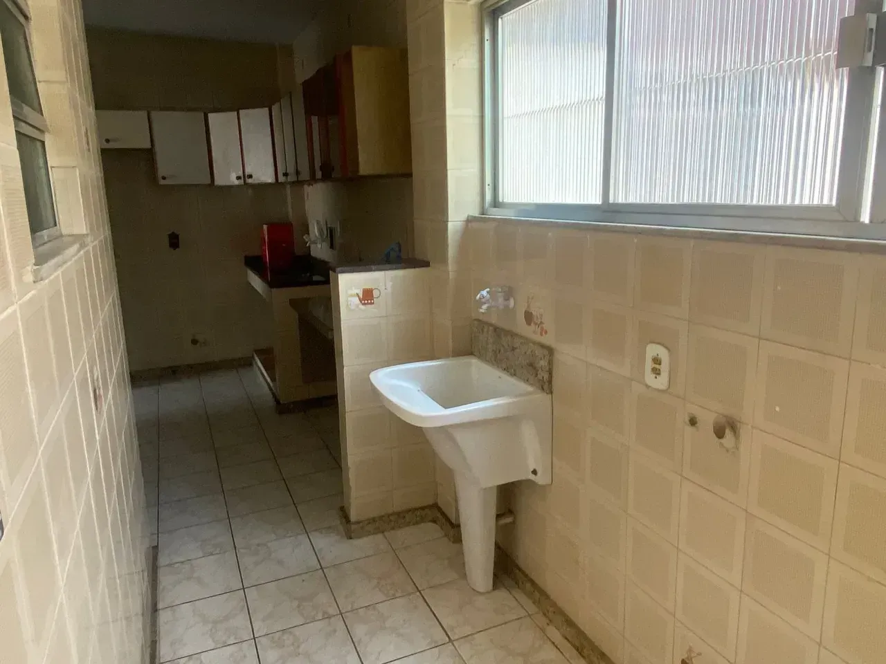 Apartment with 2 bedrooms and 1 bathroom, no parking