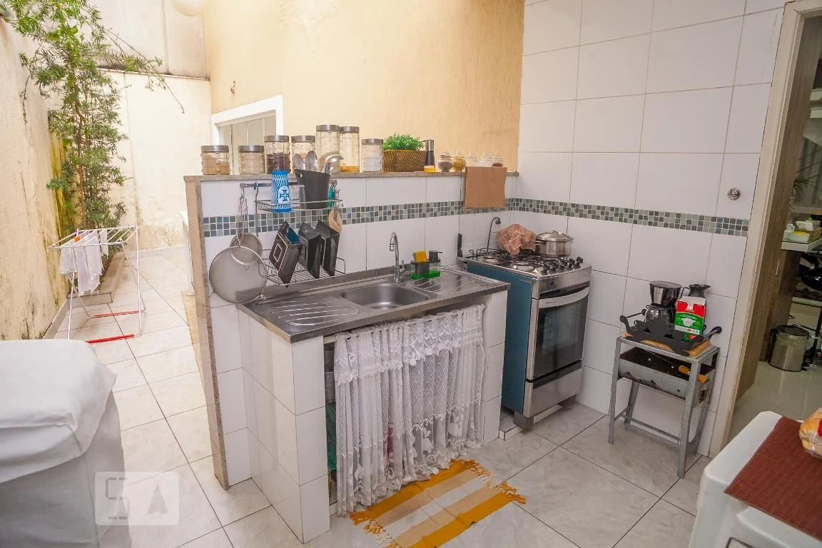 Власний басейн та 4 спальні: будинок 330 м² — photo 54