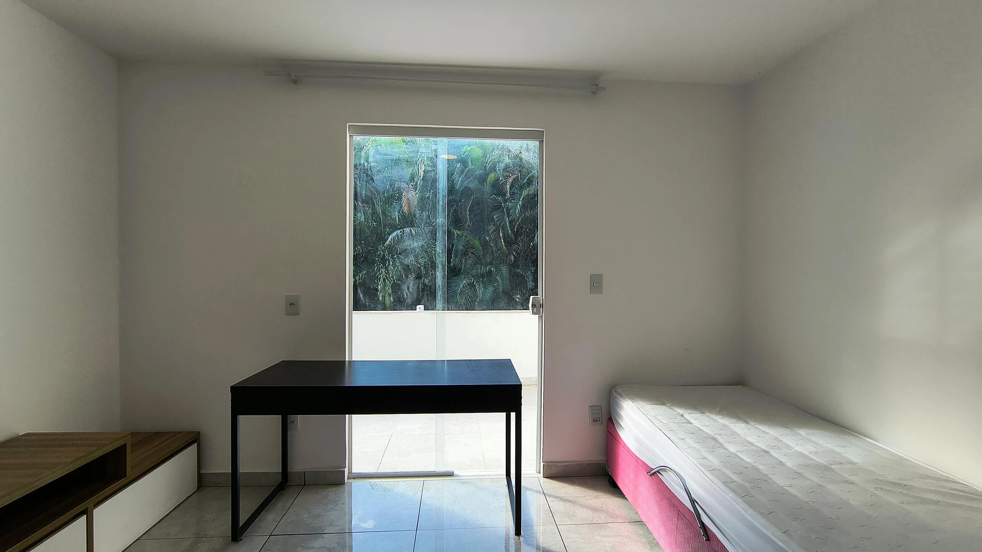 Casa mobiliada com 3 quartos, jardim e cozinha integrada — photo 28