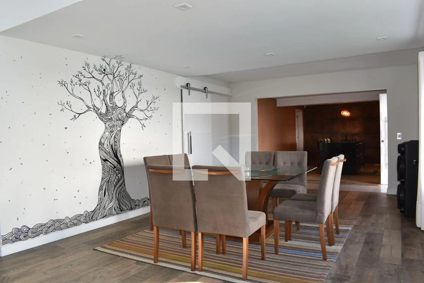 Casa com 4 quartos, 2 suítes, jardim e varanda — photo 3