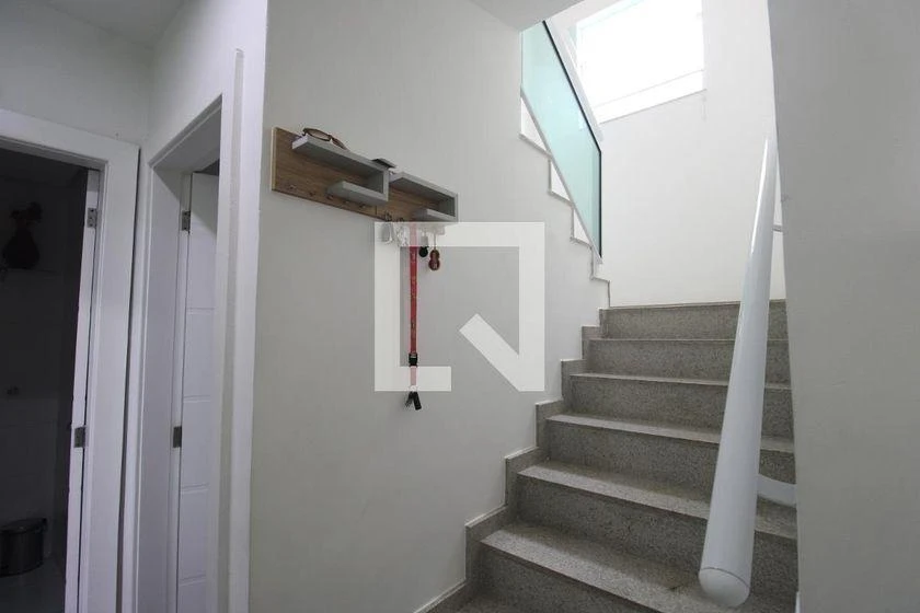 House for rent with 3 en-suite bedrooms and 200 m² — photo 5