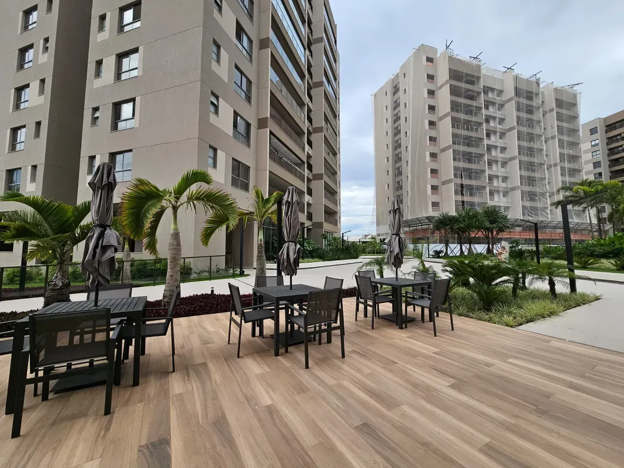 Apartamento mobiliado com 4 quartos e 5 banheiros — photo 71