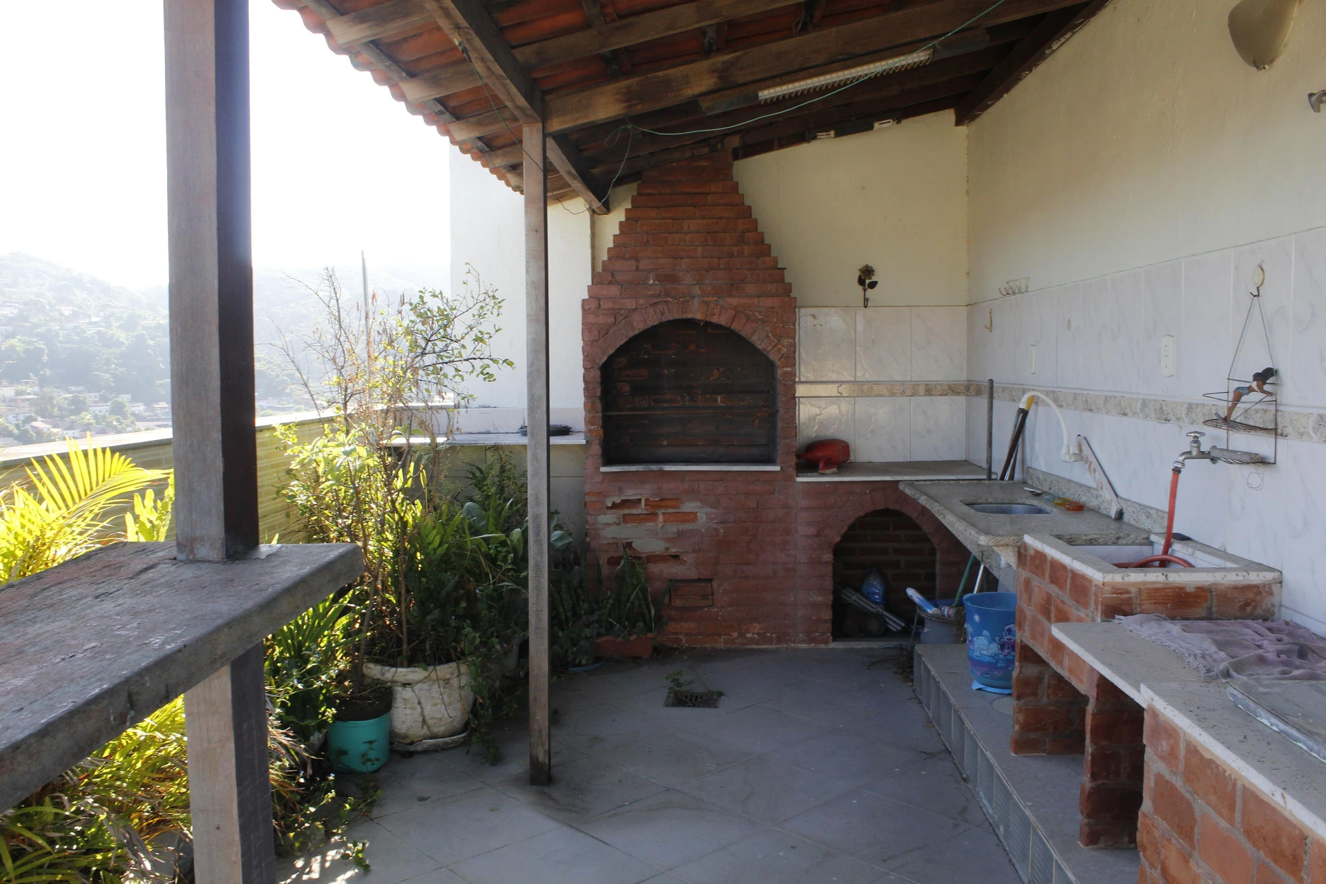 Rental apartment with 4 bedrooms and a balcony — photo 57