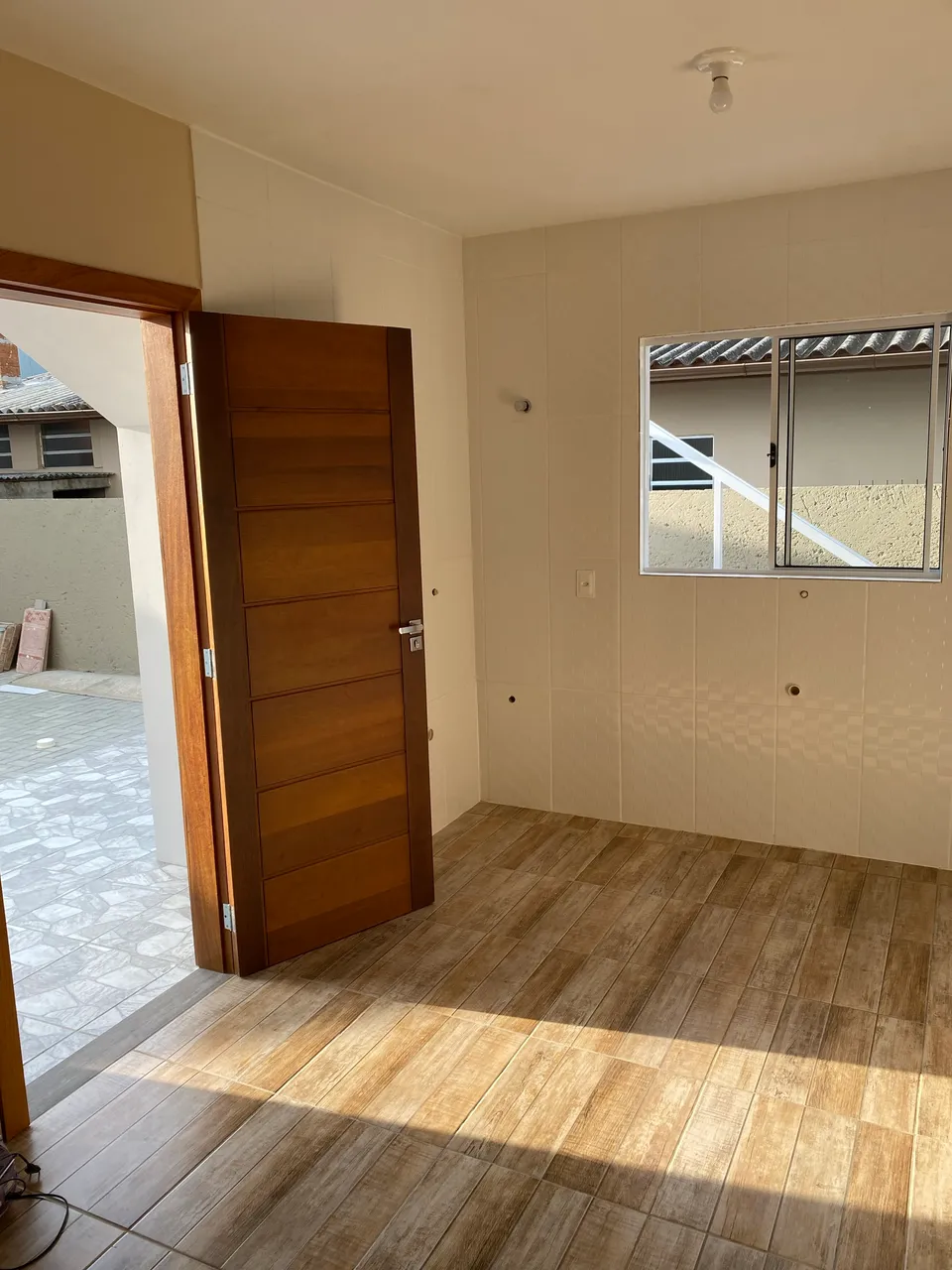 1-bedroom apartment with parking and glass shower — photo 2