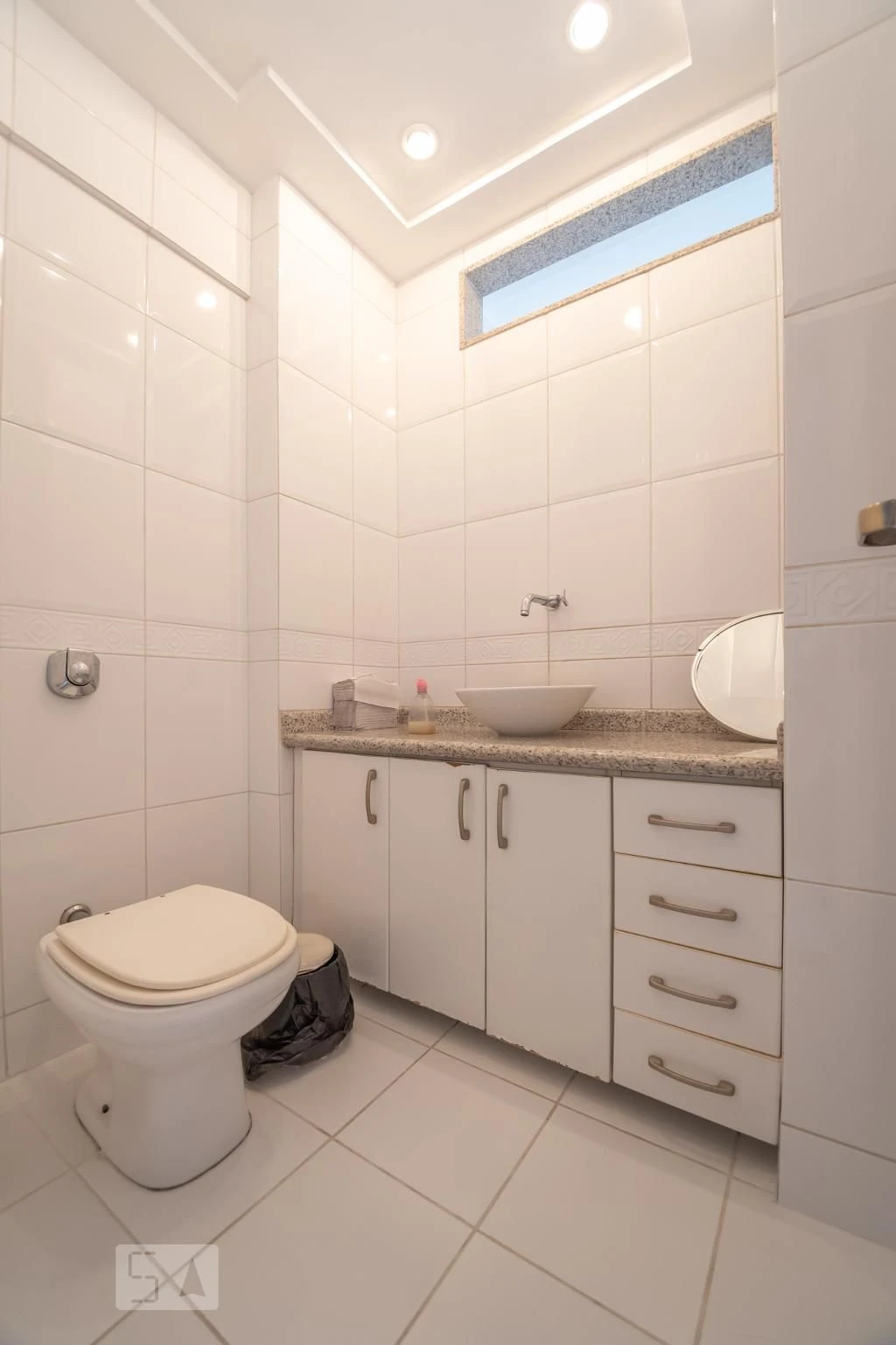 1-bedroom suite apartment with a gas stove kitchen — photo 20